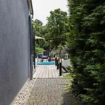 Von Maximus *