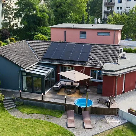 Von Maximus Villa