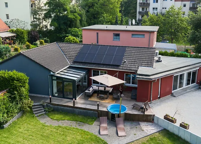 Von Maximus Villa